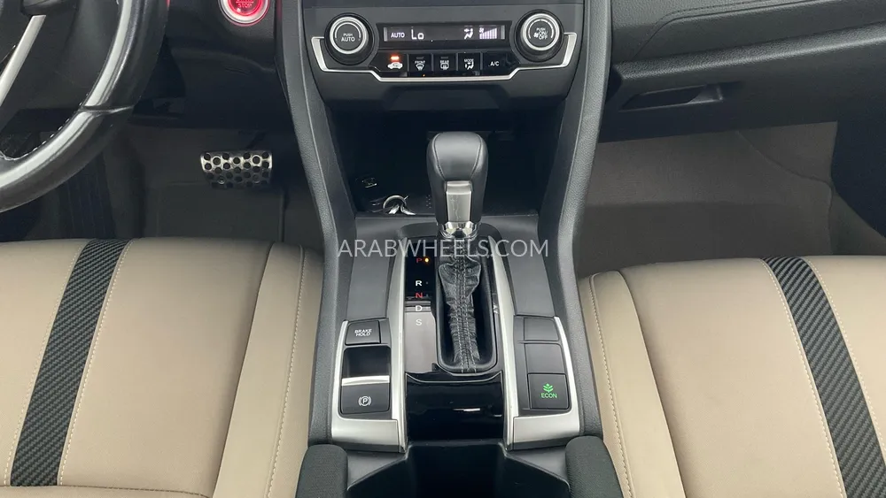Honda Civic 2019 for Sale in Sharjah Image-22