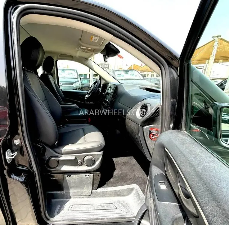 مرسيدس بنز فيتو 2020 for Sale in الشارقة Image-13