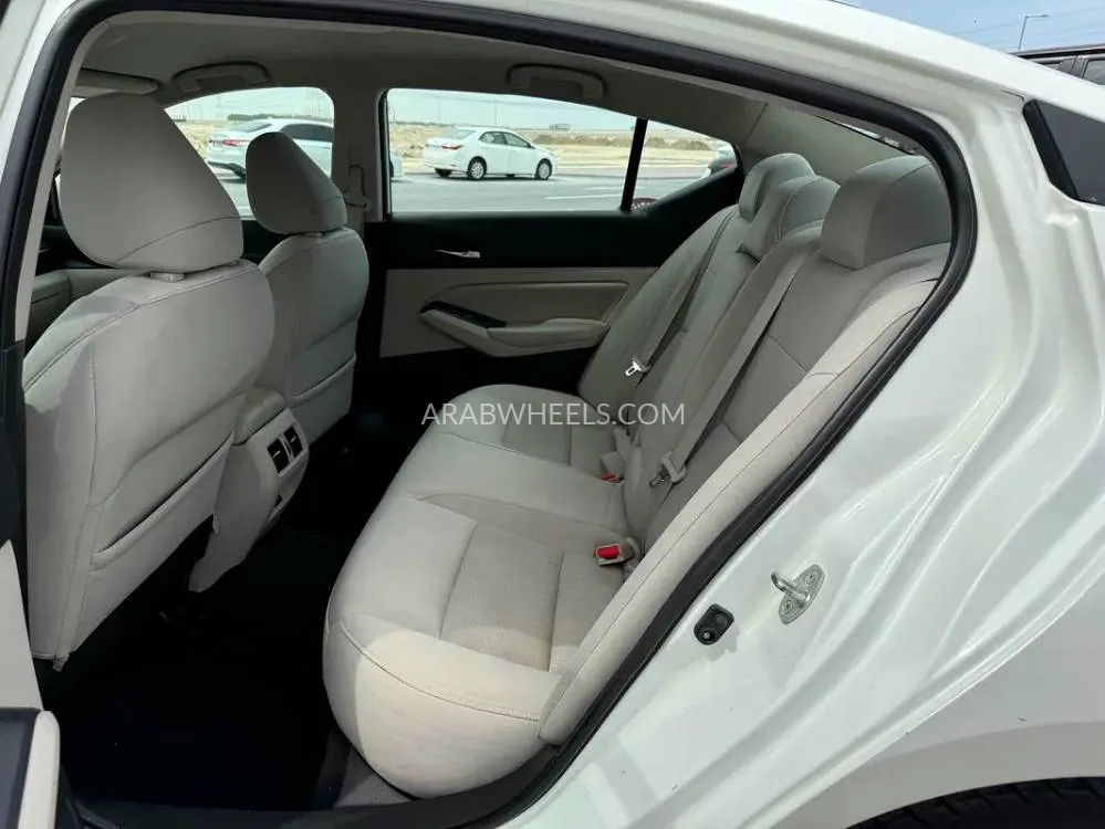 Nissan Altima 2020 for Sale in Abu Dhabi Image-3