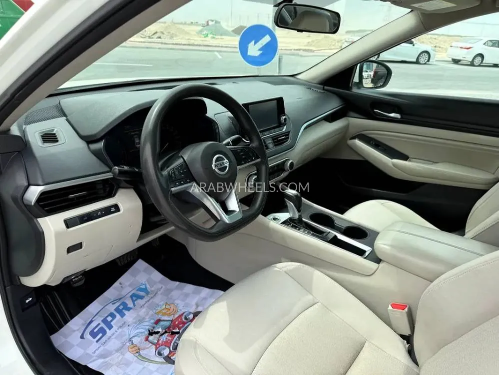 Nissan Altima 2020 for Sale in Abu Dhabi Image-9