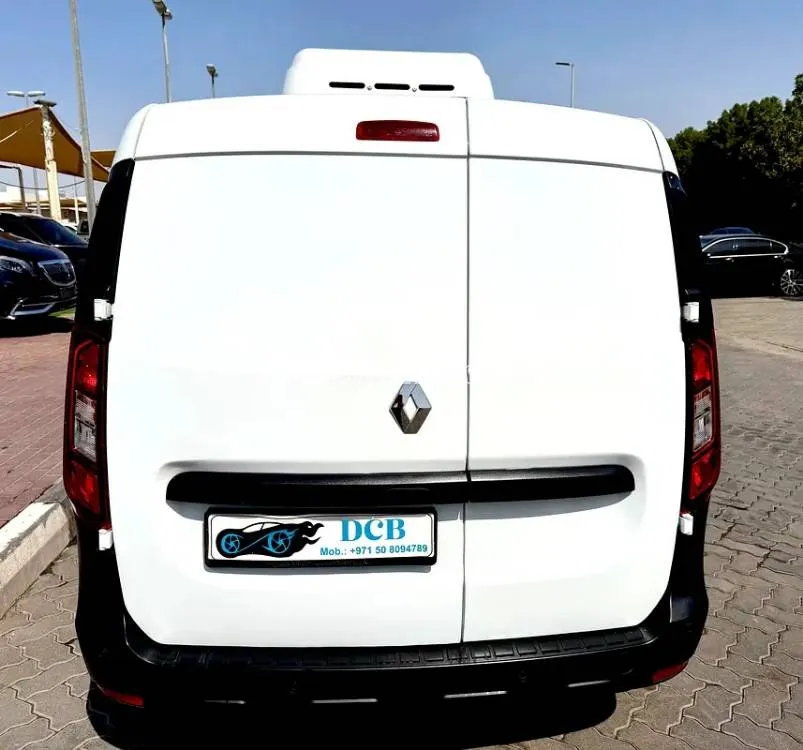 رينو إكسبريس فان 2024 for Sale in الشارقة Image-19