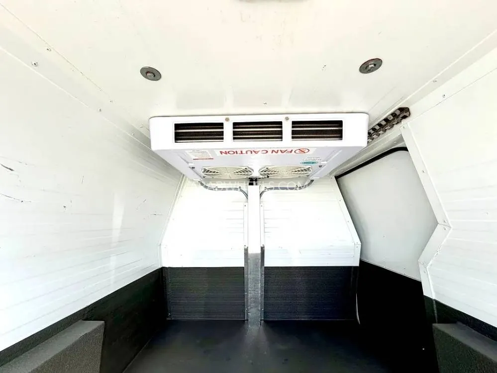 رينو إكسبريس فان 2024 for Sale in الشارقة Image-7