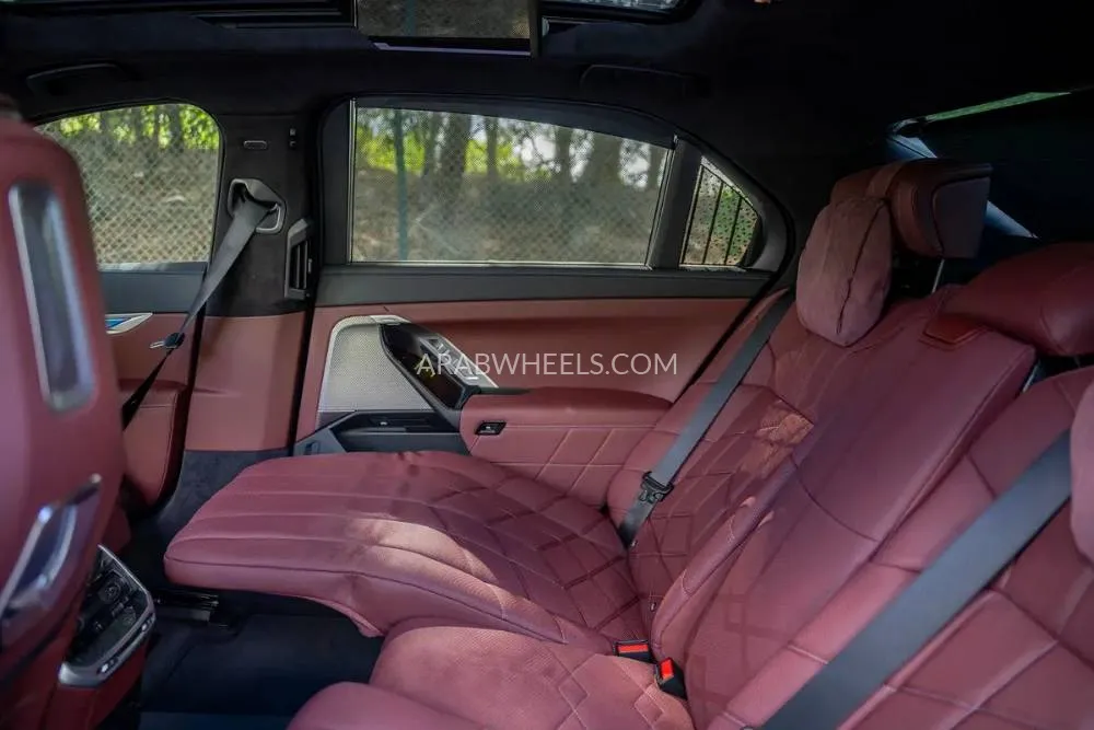 BMW 7 series 2026 for Sale in Sharjah Image-6