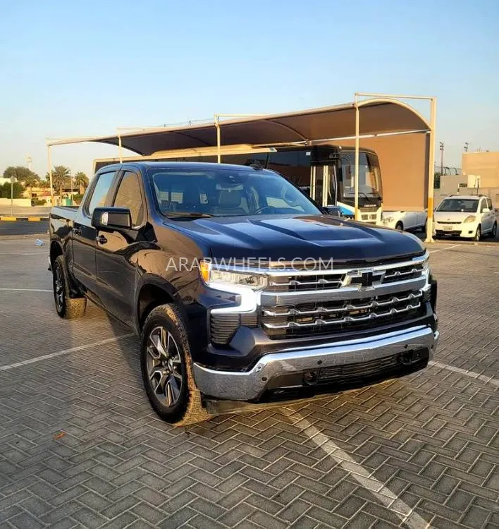 Chevrolet Silverado 2022 for Sale in Sharjah Image-12