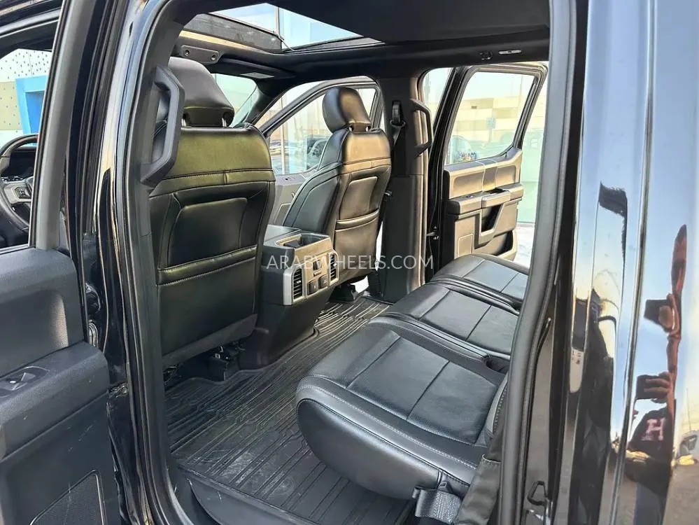 فورد F 150 2019 for Sale in أبو ظبي Image-4