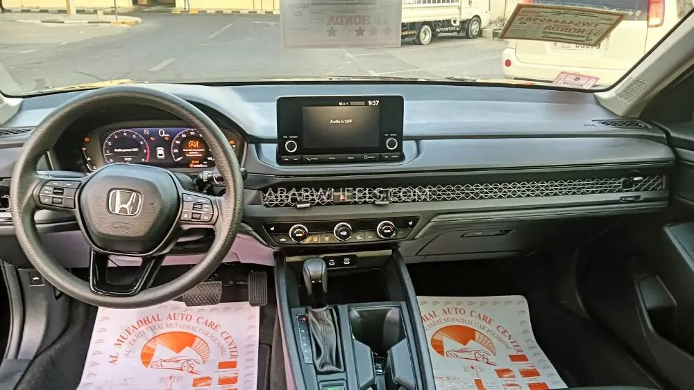 Honda Accord 2023 for Sale in Sharjah Image-7