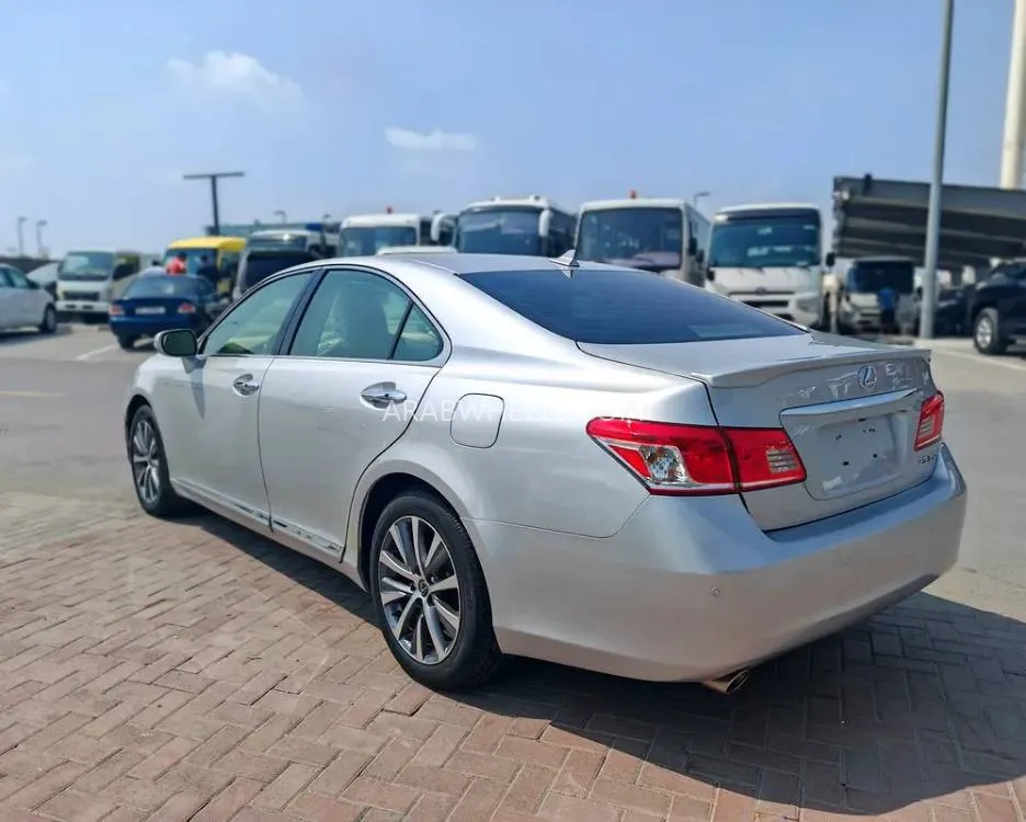 Lexus ES 2011 for Sale in Sharjah Image-6