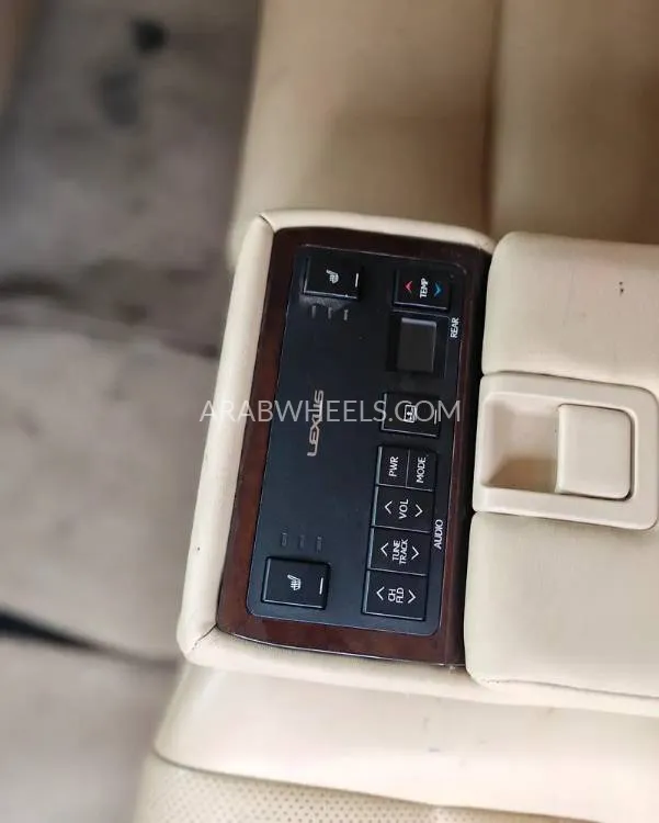 لكزس ES 2013 for Sale in الشارقة Image-18