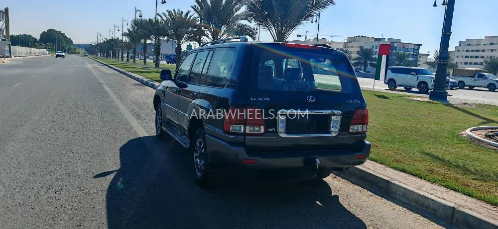 Lexus LX 2004 for Sale in Sharjah Image-3