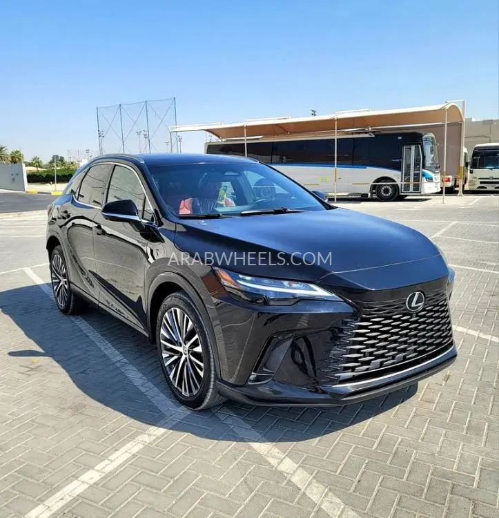 Lexus RX 2023 for Sale in Sharjah Image-3