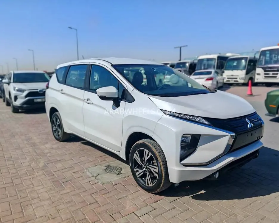 Mitsubishi Xpander 2022 for Sale in Sharjah Image-2