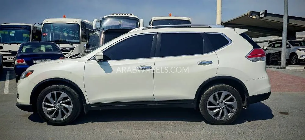 Nissan Rogue 2015 for Sale in Sharjah Image-13