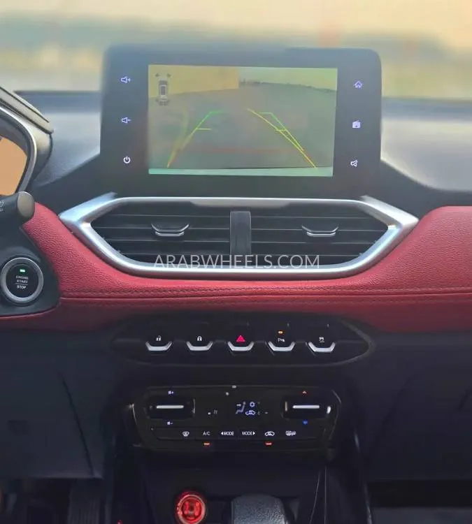 Chevrolet Captiva 2022 for Sale in Sharjah Image-2