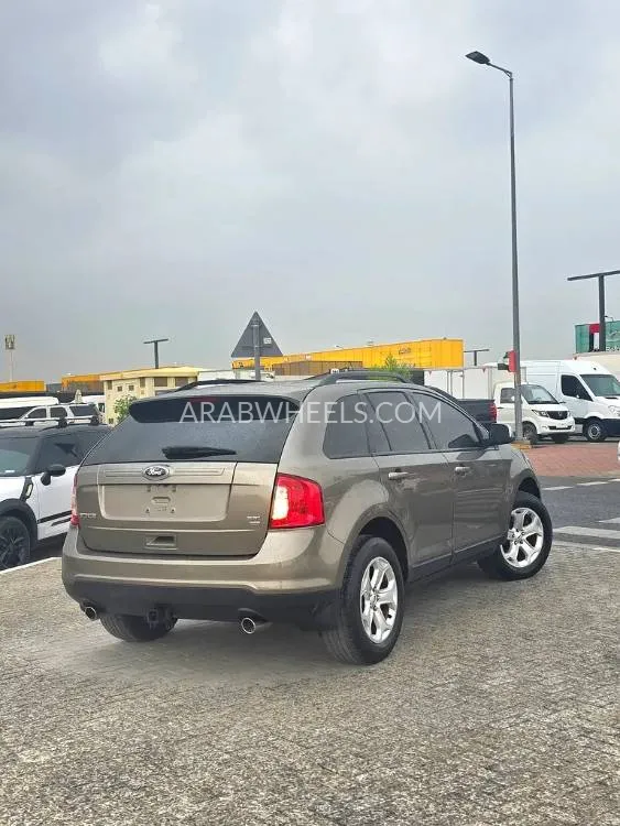 Ford Edge 2014 for Sale in Sharjah Image-11