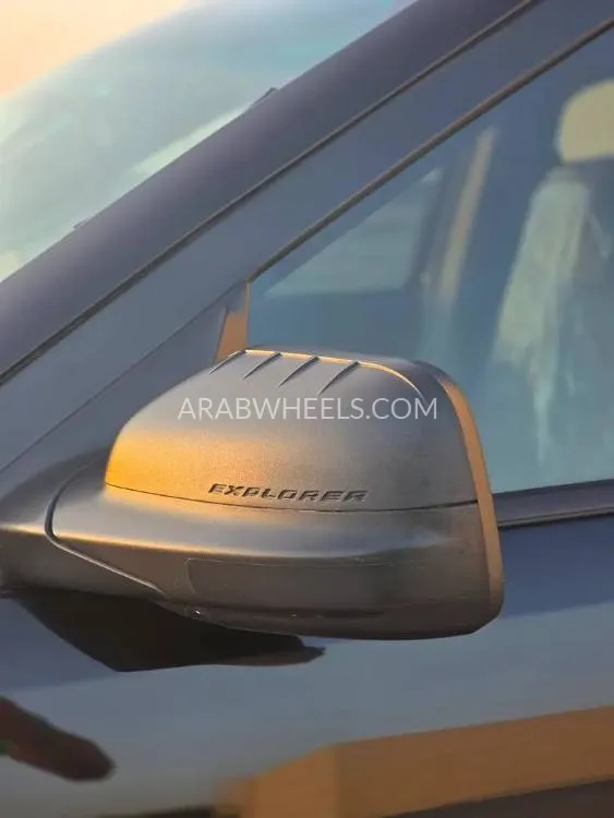 Ford Explorer 2013 for Sale in Sharjah Image-13