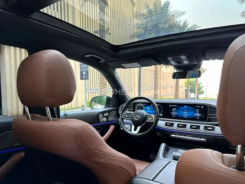 Mercedes Benz GLE Class 2022 for Sale in Dubai Image-12
