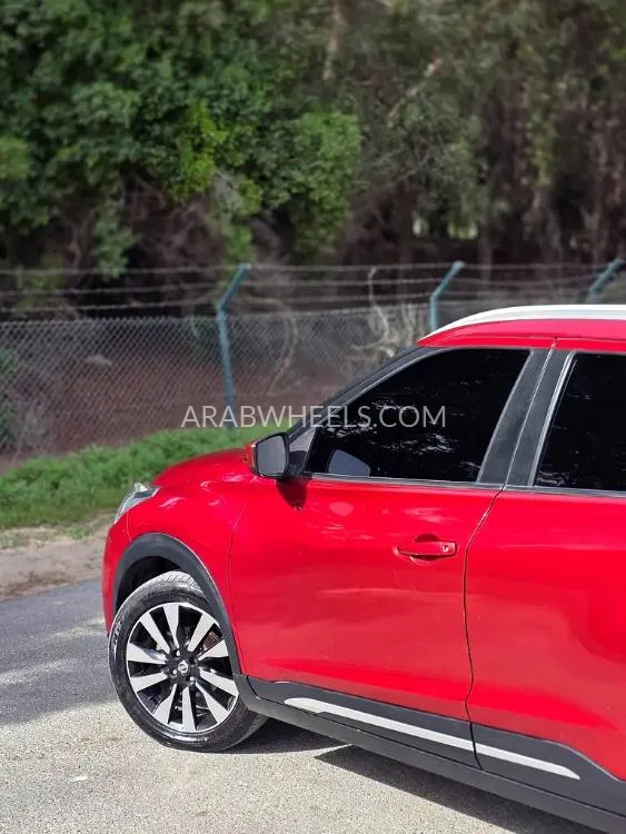 Nissan Kicks 2017 for Sale in Sharjah Image-9