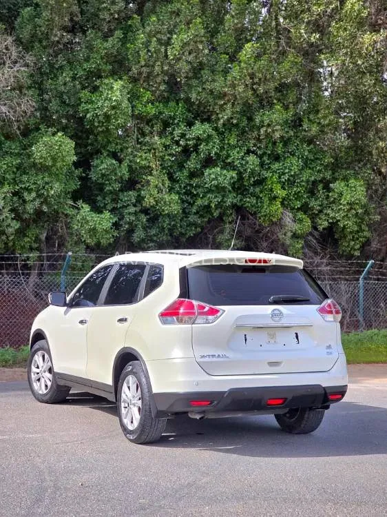 Nissan X-Trail 2017 for Sale in Sharjah Image-16