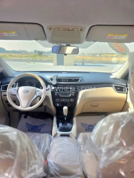 Nissan X-Trail 2017 for Sale in Sharjah Image-20