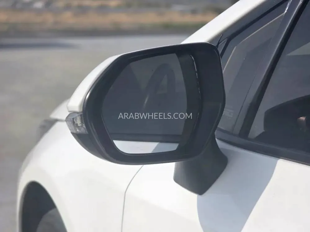 Toyota Corolla 2022 for Sale in Sharjah Image-3