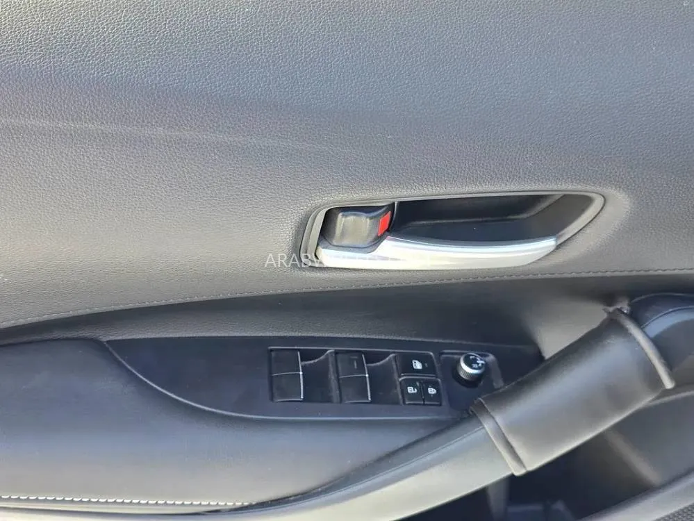 Toyota Corolla 2022 for Sale in Sharjah Image-16
