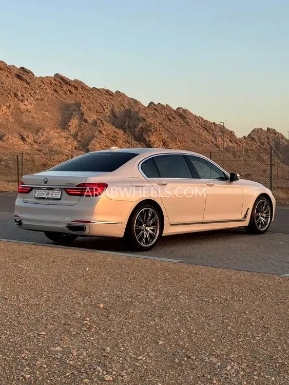 BMW 7 series 2019 for Sale in Abu Dhabi Image-17