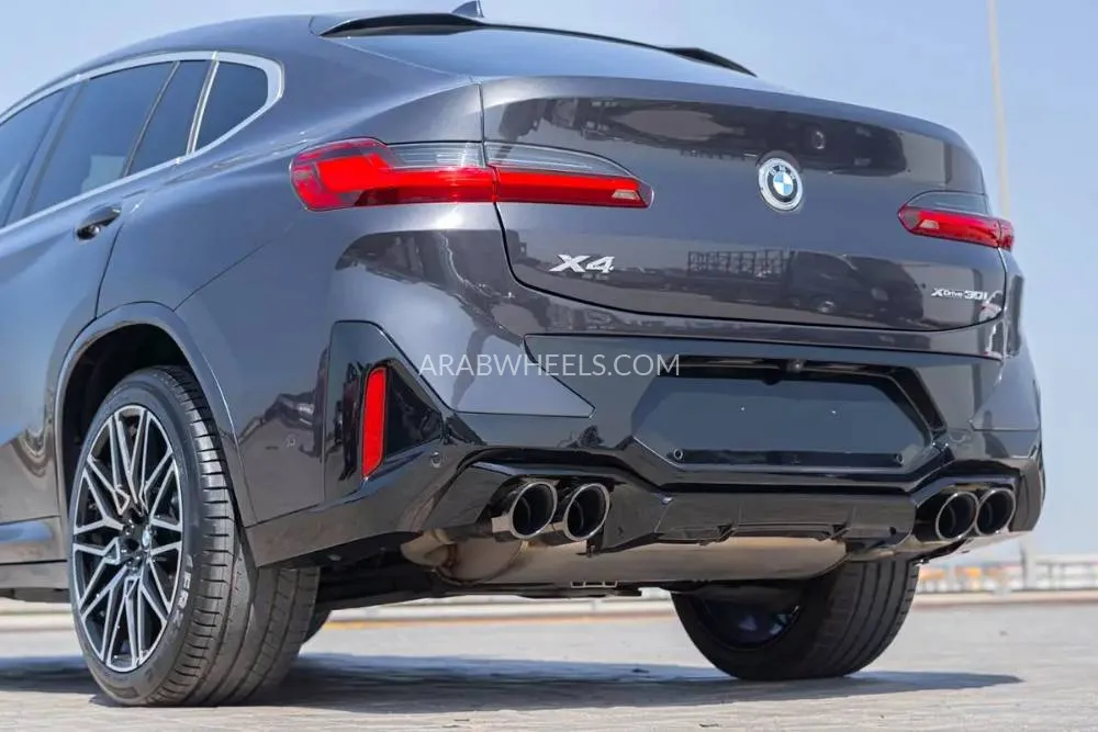 BMW X4 2024 for Sale in Dubai Image-3
