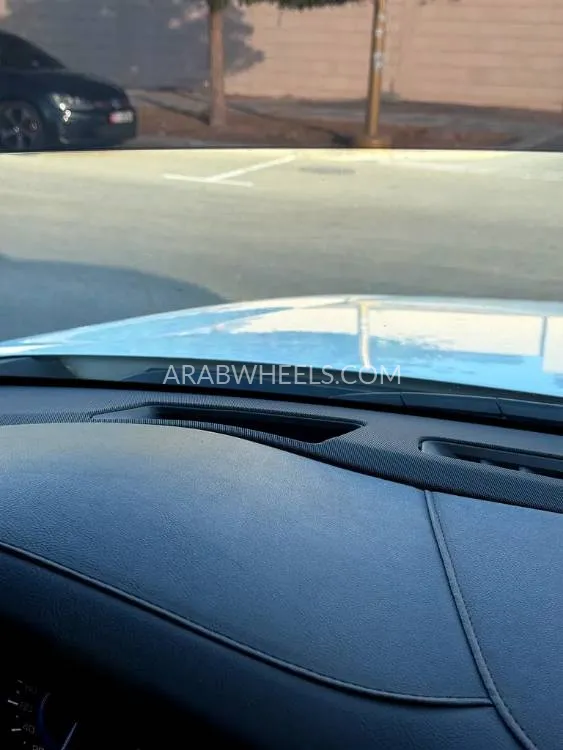 Cadillac Escalade 2017 for Sale in Abu Dhabi Image-9