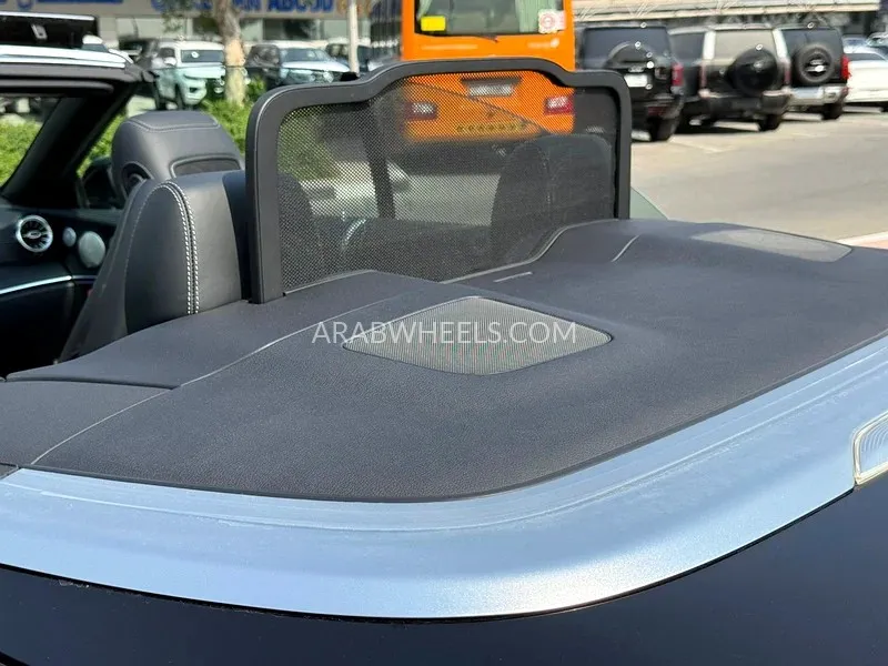 Mercedes Benz E Class 2018 for Sale in Dubai Image-13