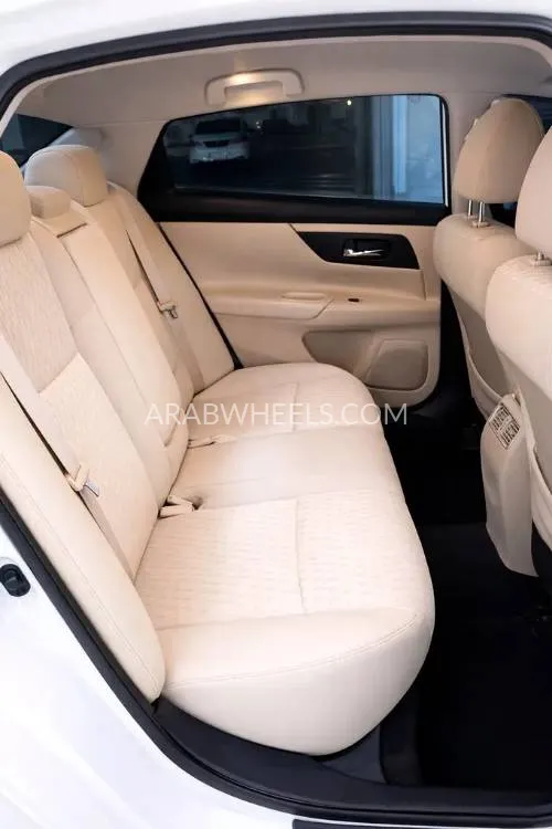 Nissan Altima 2018 for Sale in Abu Dhabi Image-8