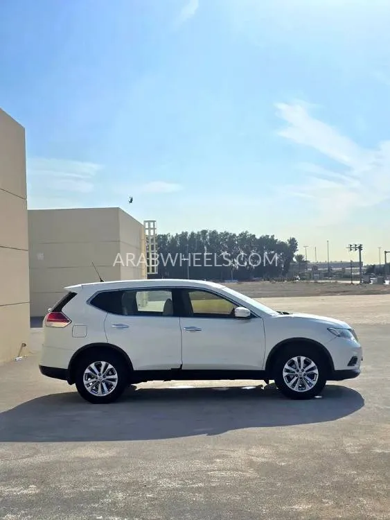 Nissan X-Trail 2015 for Sale in Sharjah Image-10