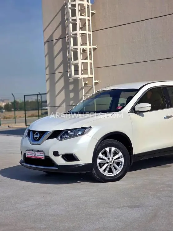 Nissan X-Trail 2015 for Sale in Sharjah Image-2