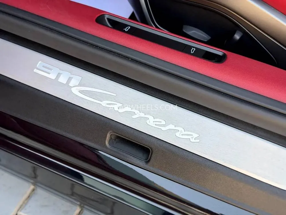 Porsche 911 2024 for Sale in Dubai Image-3