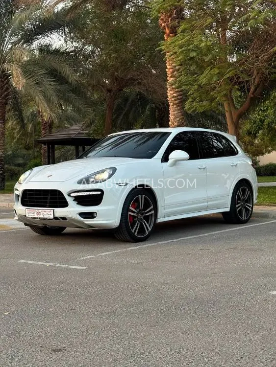 Porsche Cayenne 2014 for Sale in Abu Dhabi Image-16