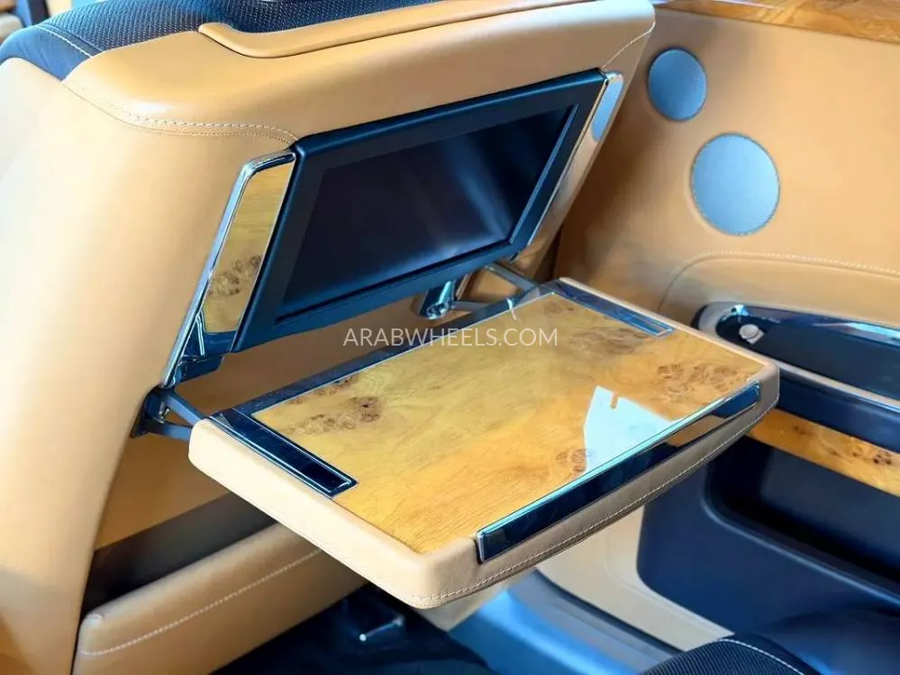 Rolls Royce Ghost 2018 for Sale in Dubai Image-6