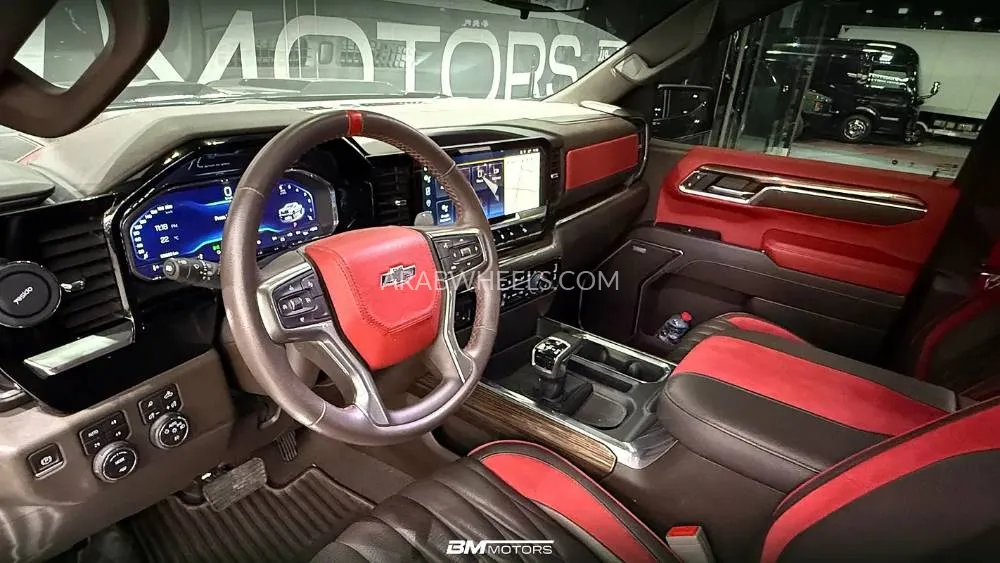 Chevrolet Silverado 2023 for Sale in Dubai Image-2
