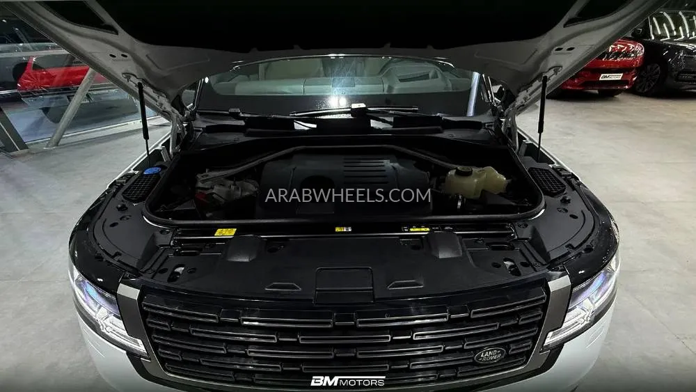 Land Rover Range Rover 2024 for Sale in Dubai Image-9