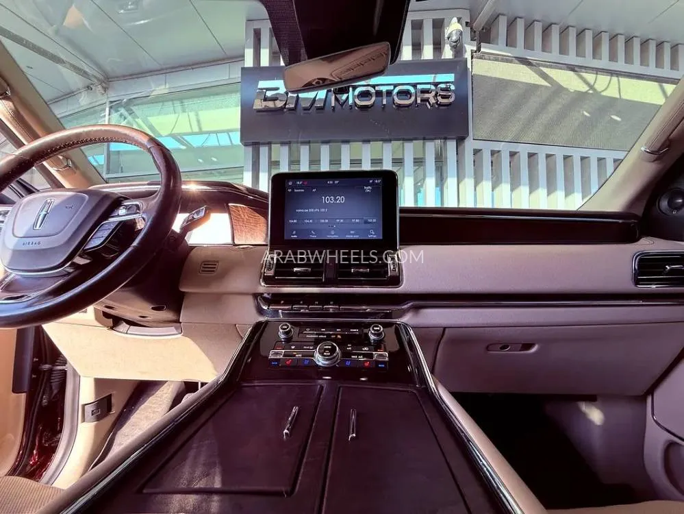 Lincoln Navigator 2021 for Sale in Dubai Image-17