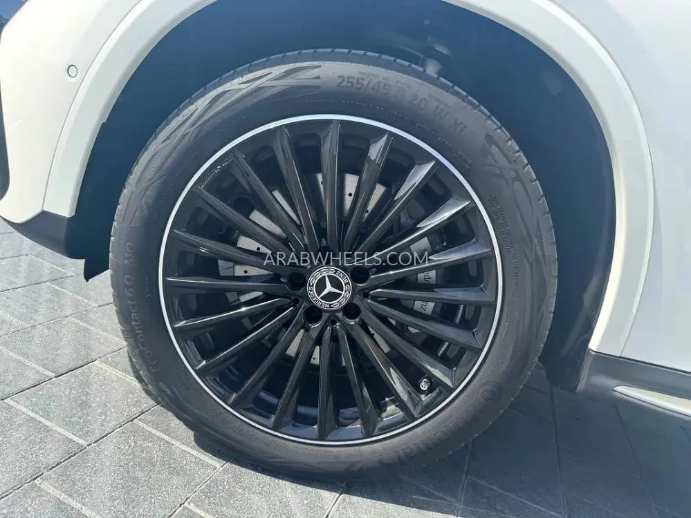 Mercedes Benz GLC Class 2024 for Sale in Dubai Image-15