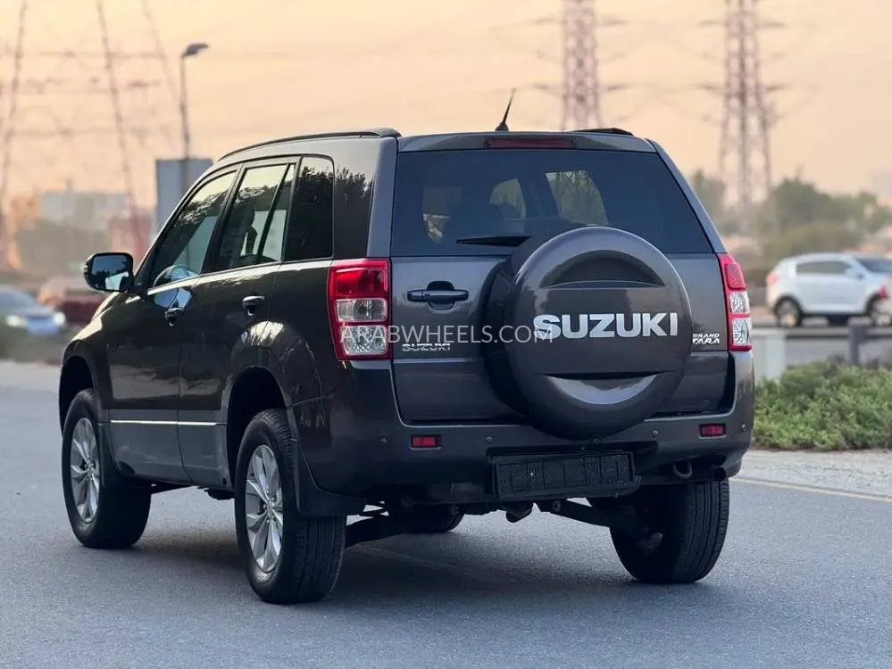 Suzuki Grand Vitara 2014 for Sale in Sharjah Image-7
