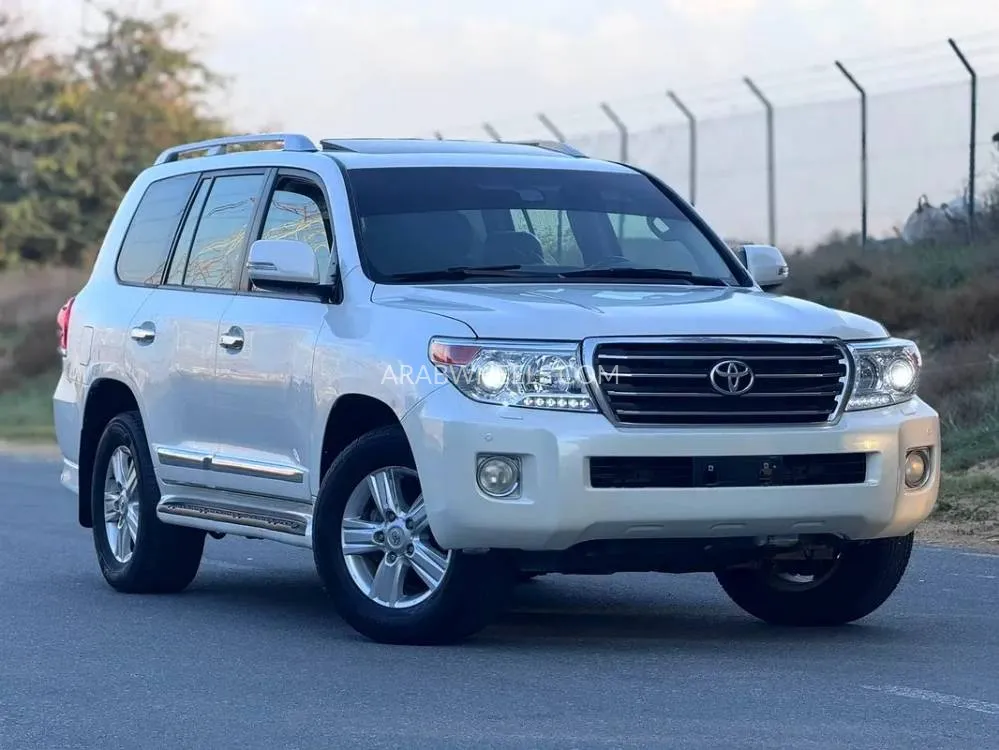 Toyota Land Cruiser 2013 for Sale in Sharjah Image-9