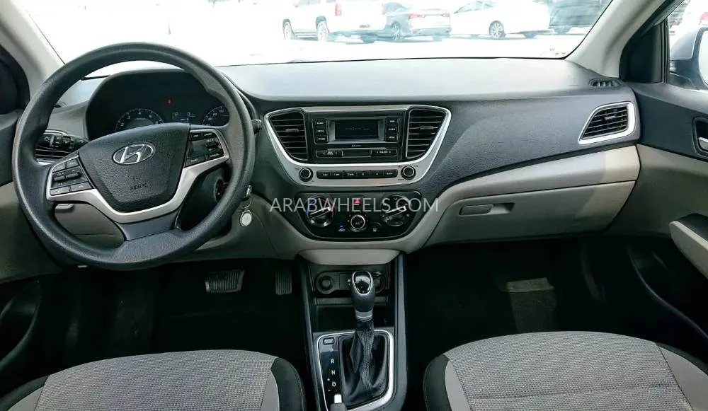 Hyundai Accent 2021 for Sale in Ajman Image-3