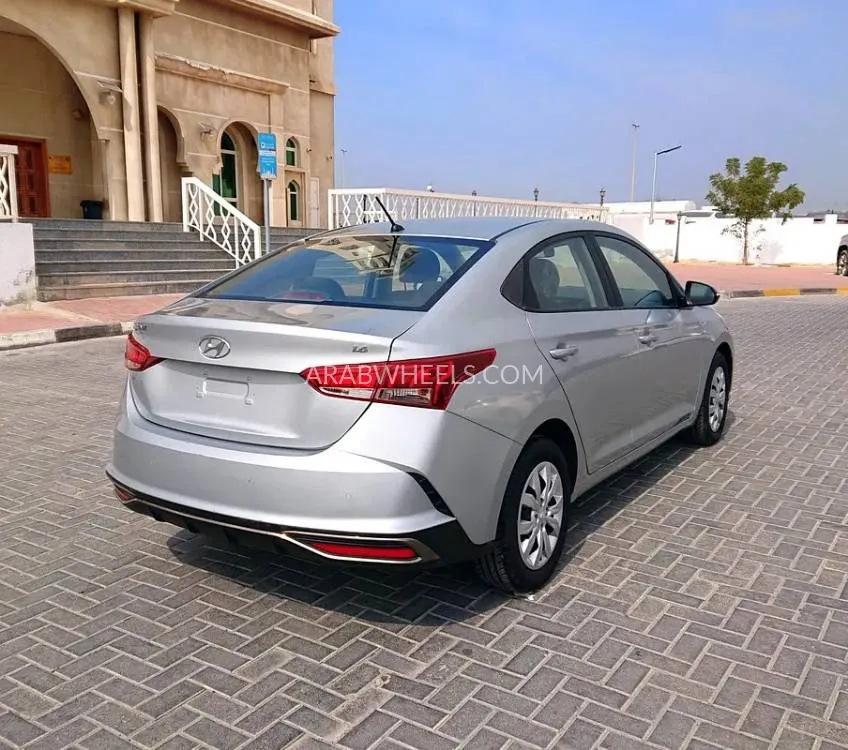 Hyundai Accent 2021 for Sale in Ajman Image-5