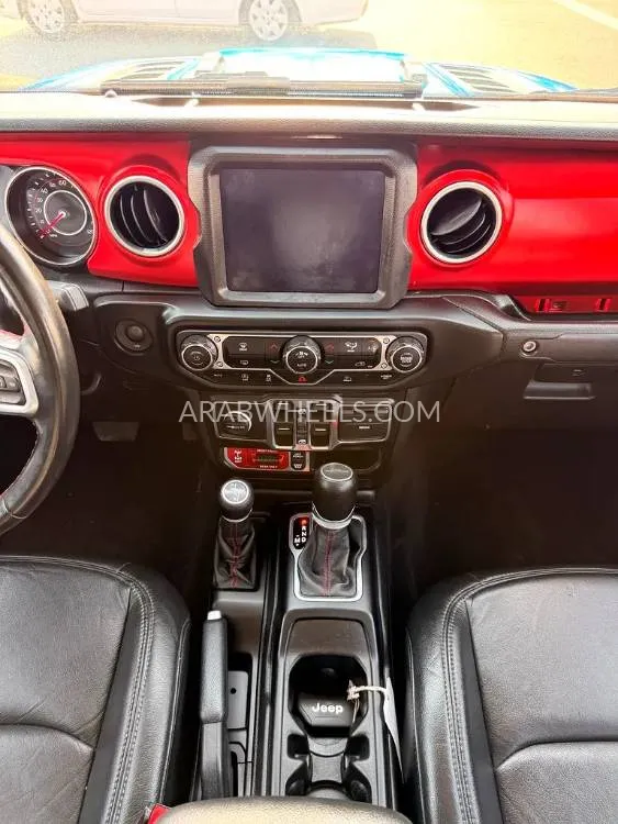 Jeep Gladiator 2022 for Sale in Dubai Image-5