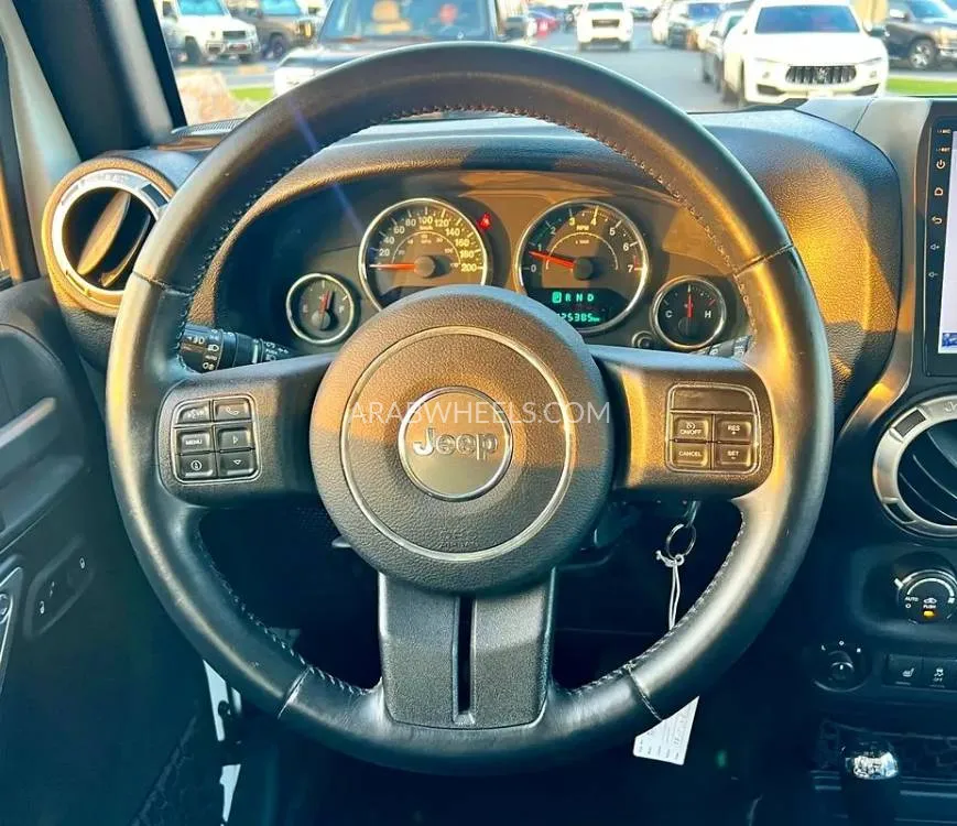 Jeep Wrangler 2015 for Sale in Dubai Image-3