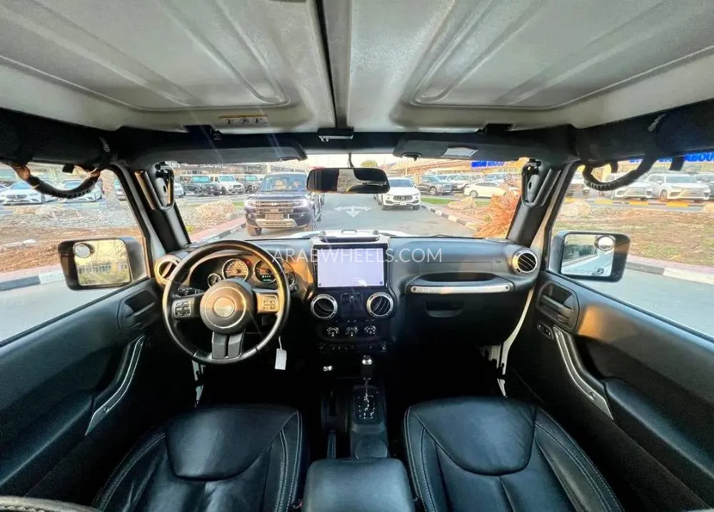 Jeep Wrangler 2015 for Sale in Dubai Image-17