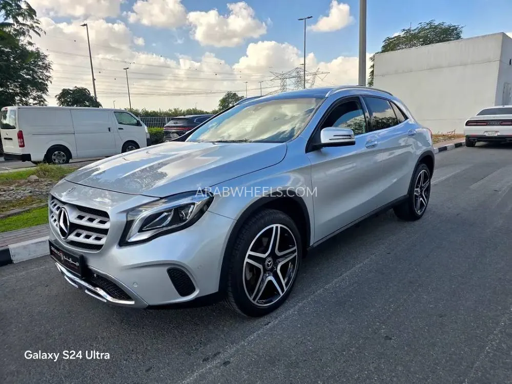 مرسيدس بنز GLA 2020 for Sale in دبي Image-10