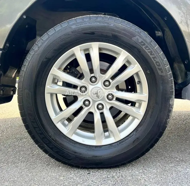 Mitsubishi Pajero 2017 for Sale in Dubai Image-18