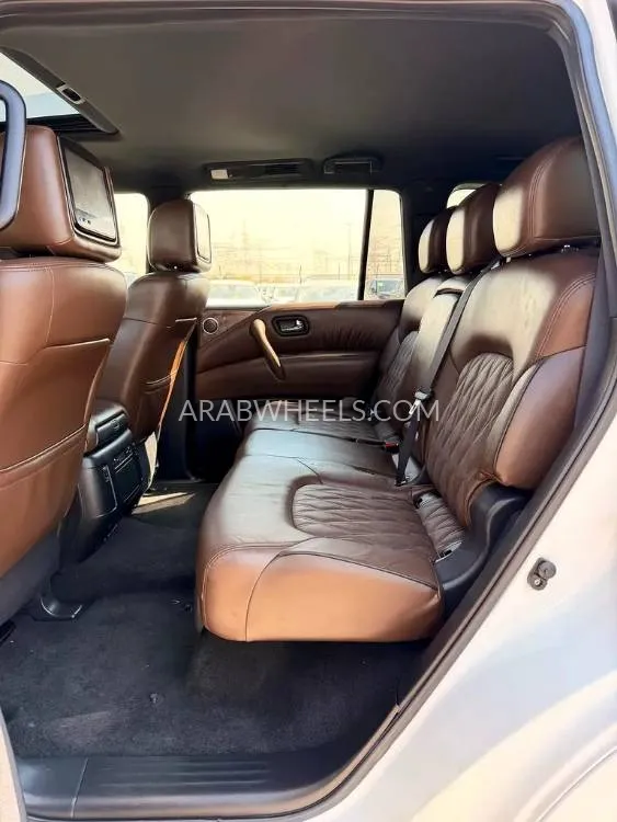 Nissan Armada 2021 for Sale in Dubai Image-12