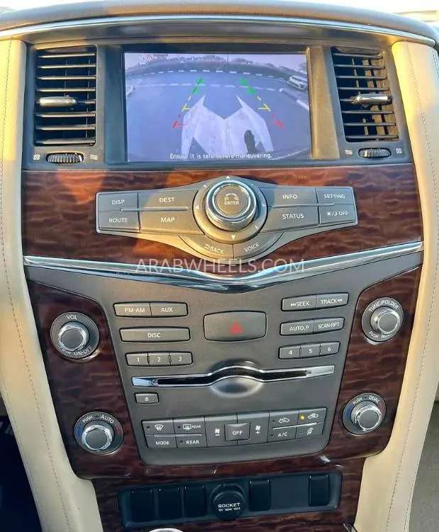 Nissan Patrol 2018 for Sale in Dubai Image-18